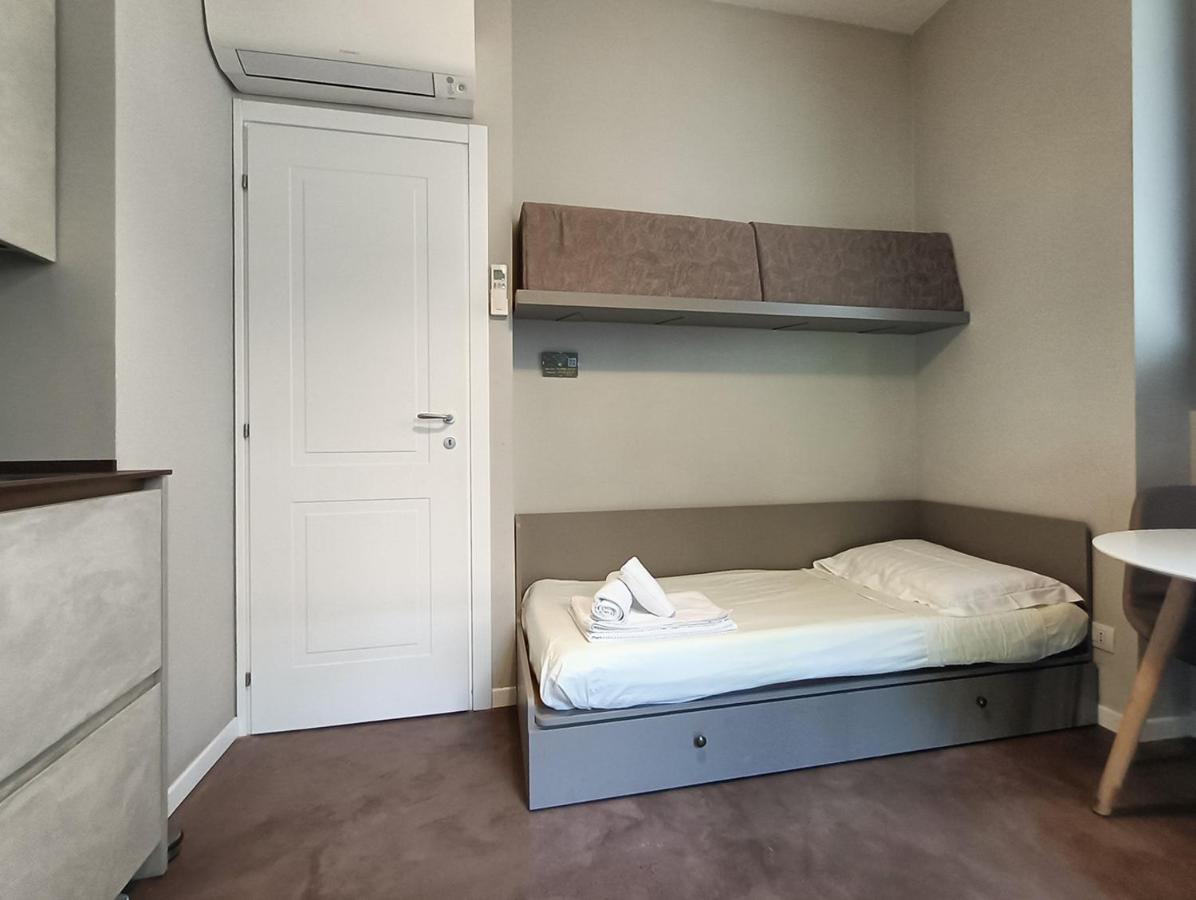 Game House In The Center Apartment Milan Bagian luar foto