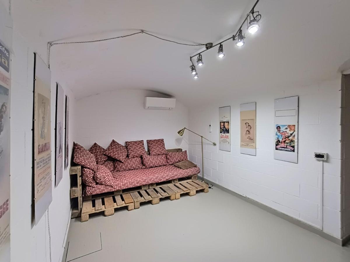 Game House In The Center Apartment Milan Bagian luar foto