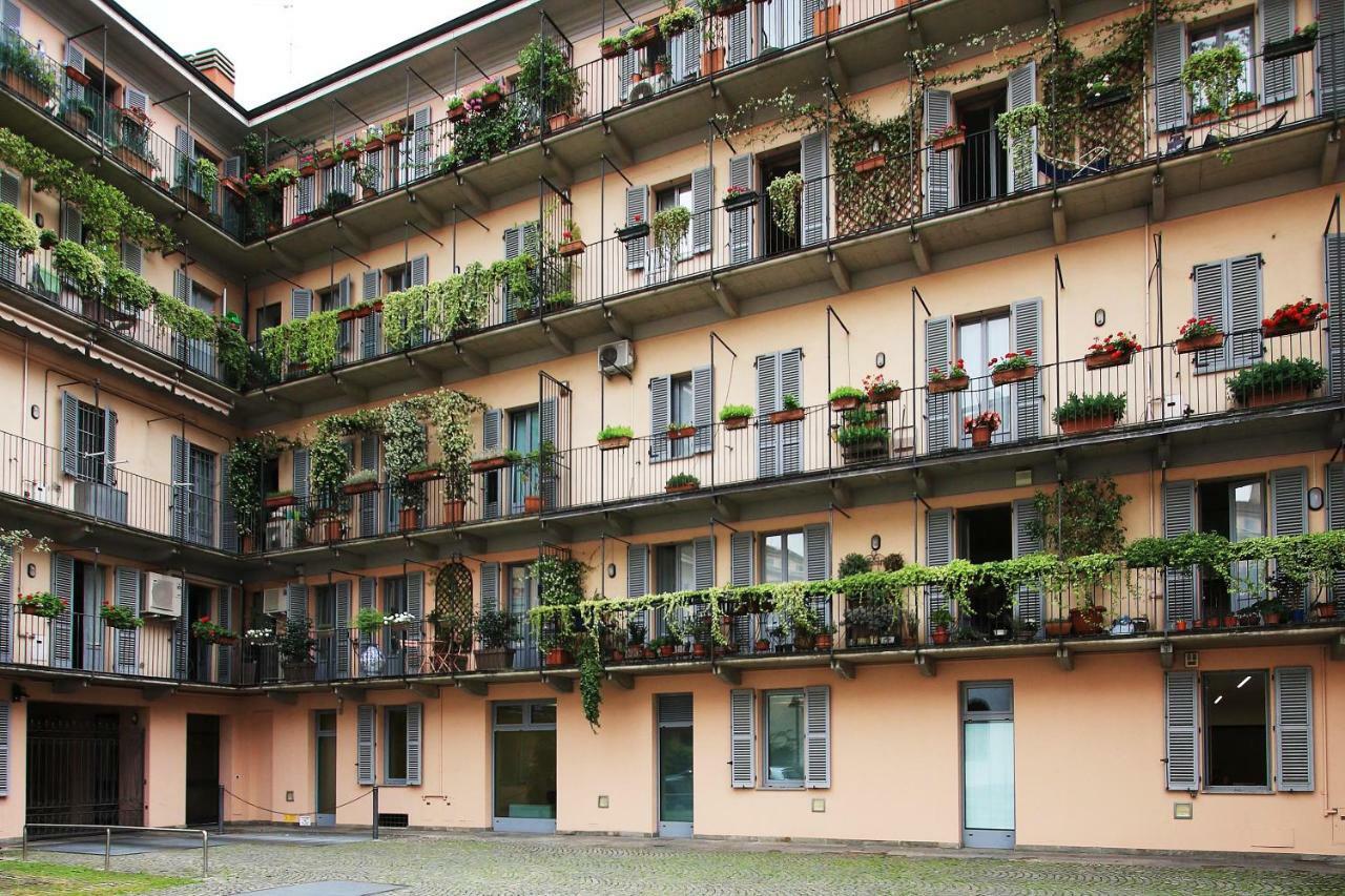 Game House In The Center Apartment Milan Bagian luar foto